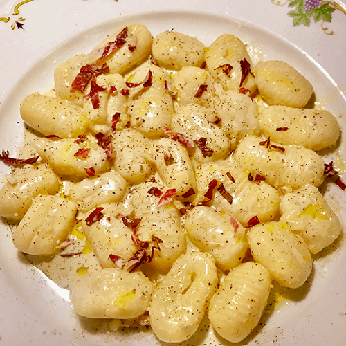 ニョッキ・カチョエペペ